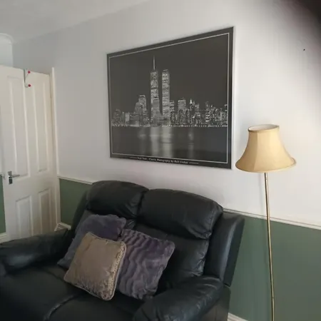 Apartment-sleeps3-parking-garden-internet Leeds (West Yorkshire)