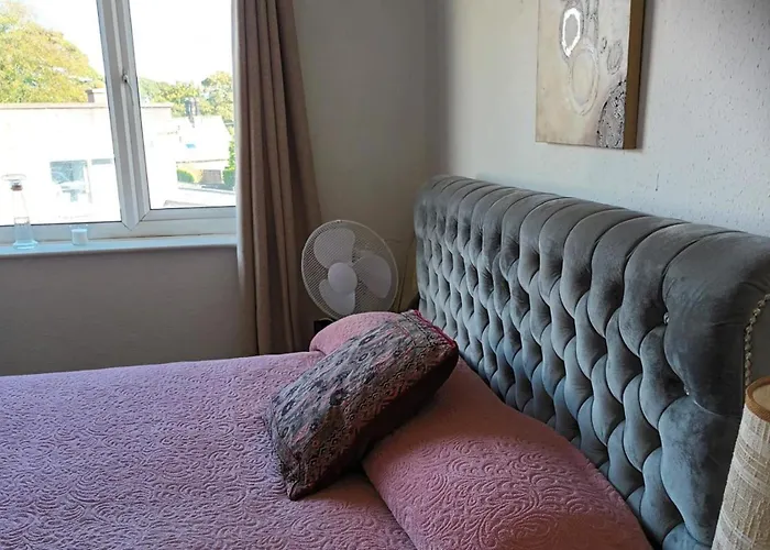 - - 3- Parking - Garden Апартаменти *